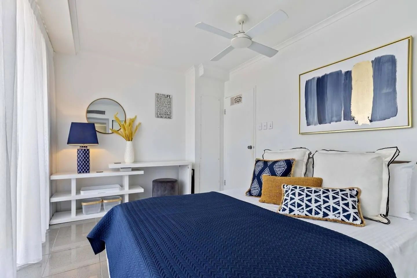 Apartament The Abbott—A Sea-Swept Esplanade Abode Cairns Australia
