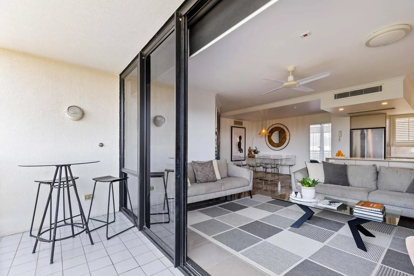 Apartament The Abbott—A Sea-Swept Esplanade Abode Cairns Australia
